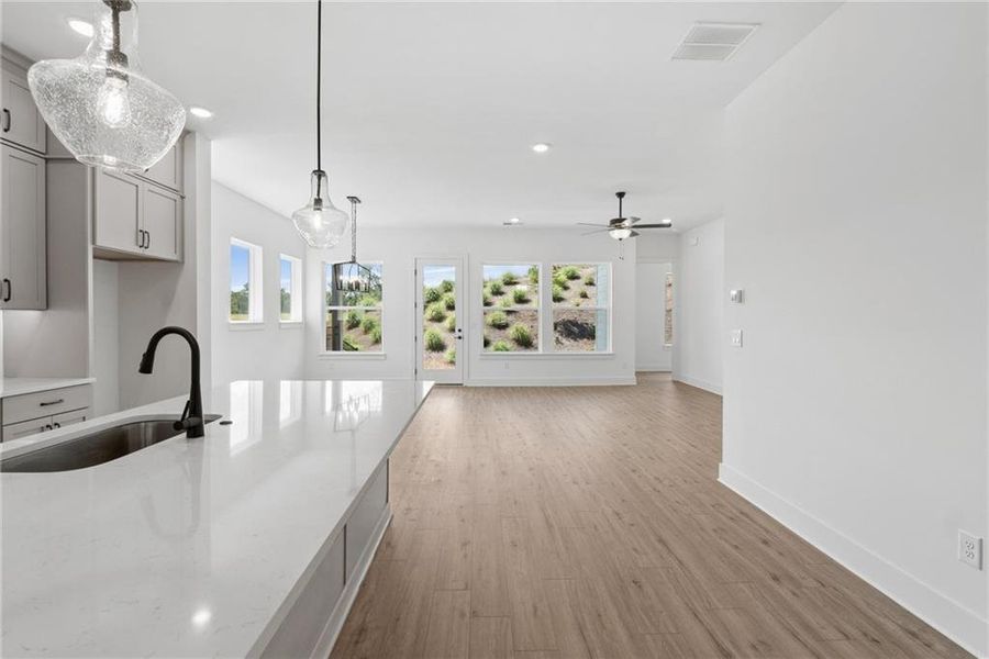 Spacious, unfurnished interior of a new home in , Gainesville (Image 14).