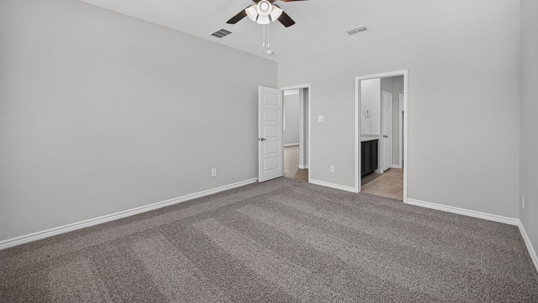 Representative unfurnished interior of a home built from the Selma by D.R. Horton in Magnolia at Legacy Hills, Celina (Image 19).