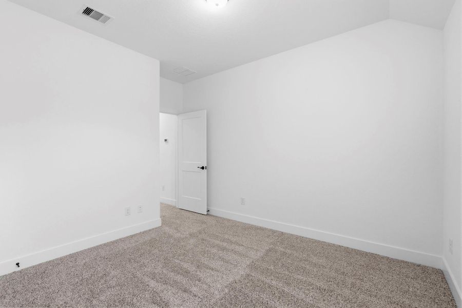 Spacious, unfurnished interior of a new home in Emory Glen, Magnolia (Image 32).