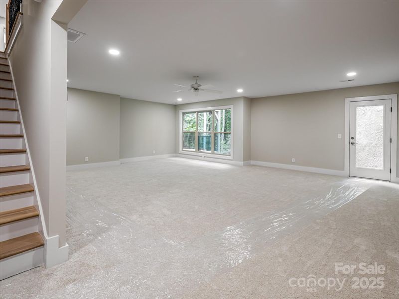 Spacious, unfurnished interior of a new home in , Hendersonville (Image 32).