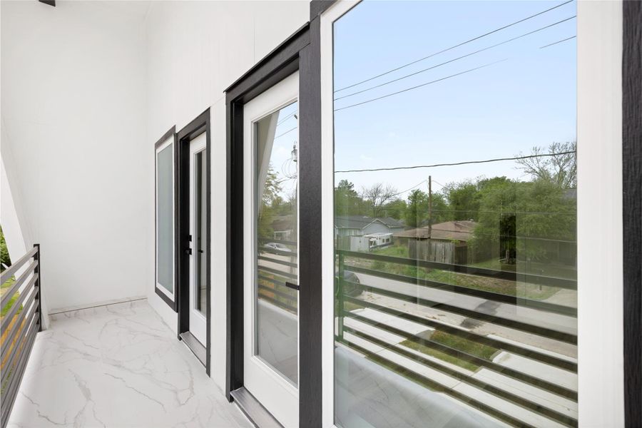 front balcany front balcany