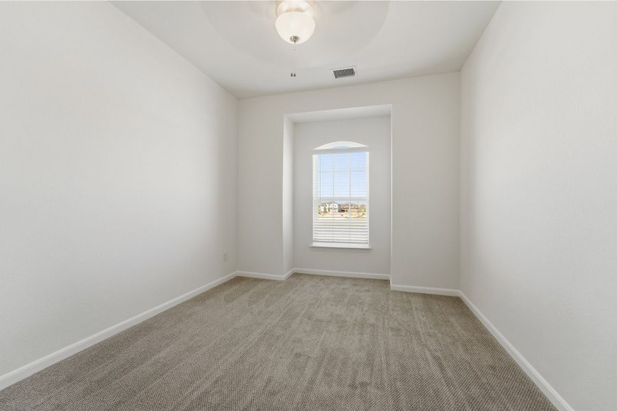 Spacious, unfurnished interior of a new home in Pebblebrook, Sherman (Image 29).