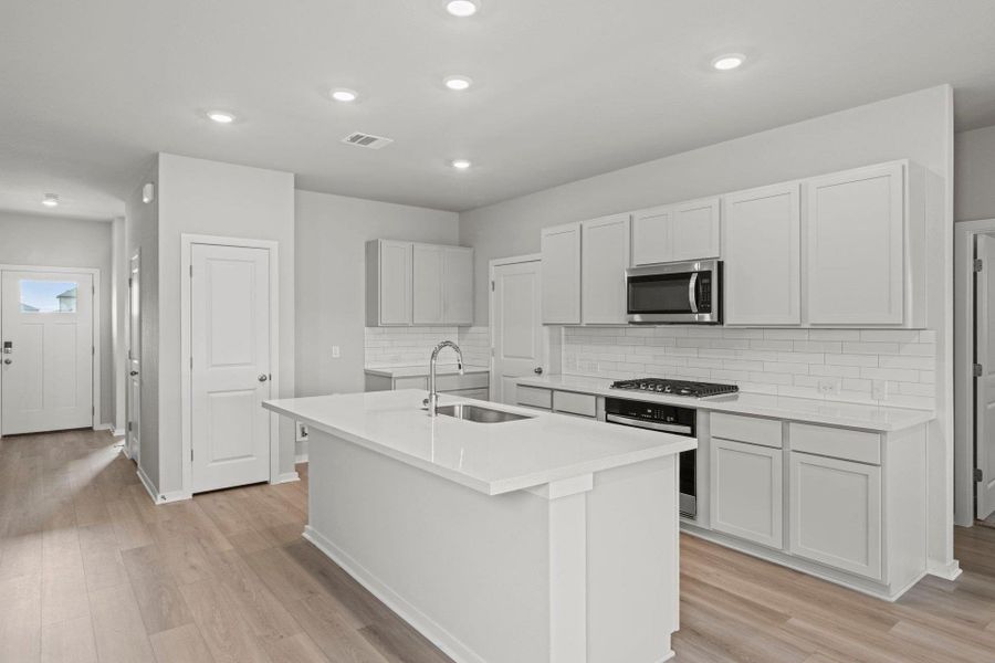 Center Island in Kitchen Center Island in Kitchen