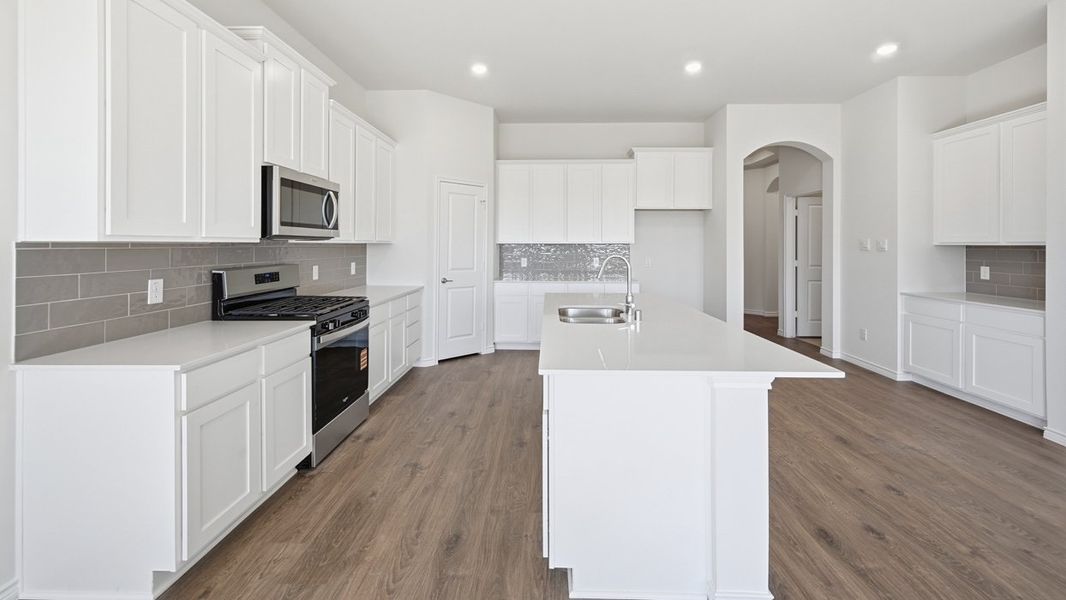 Representative furnished interior of a home built from the Avery by D.R. Horton in Morning Ridge, Princeton (Image 3).