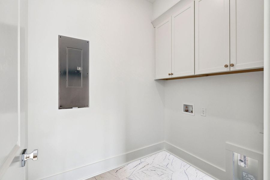 Spacious, unfurnished interior of a new home in , Mount Pleasant (Image 45).