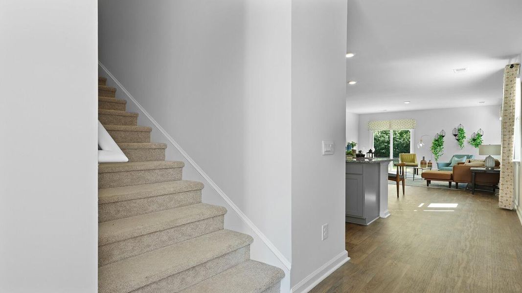 Spacious, unfurnished interior of a new home in Carolina Groves, Moncks Corner (Image 19).