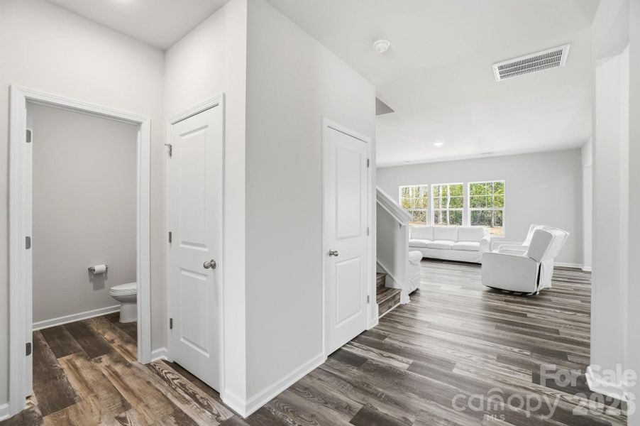 Spacious, unfurnished interior of a new home in , Lincolnton (Image 34).