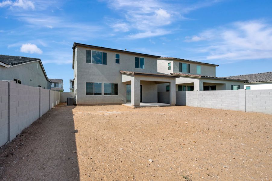 Exterior details and patio area of a home in Soleo, San Tan Valley (Image 21).