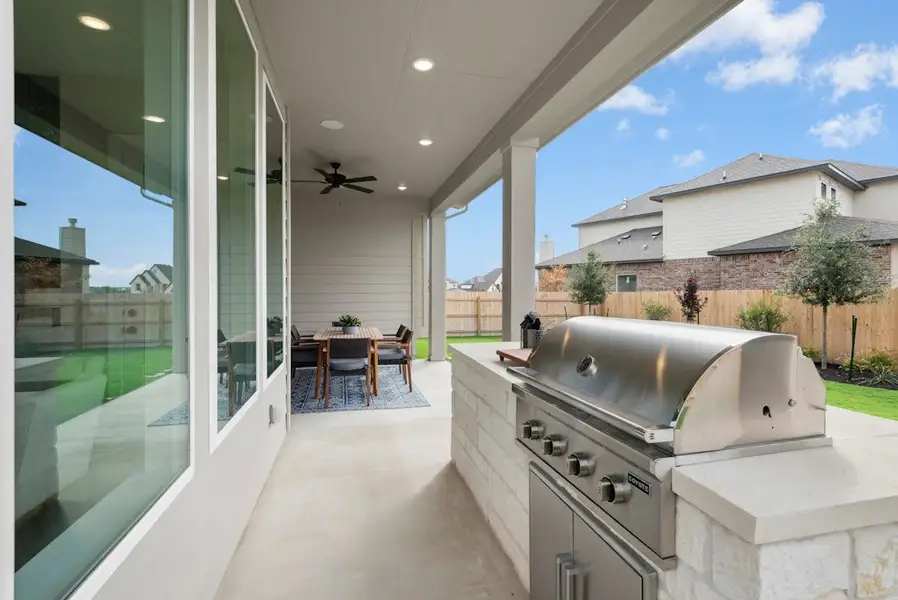 Representative furnished interior of a home built from the Oltorf by Scott Felder Homes in University Heights, Round Rock (Image 52). Representative furnished interior of a home built from the Oltorf by Scott Felder Homes in University Heights, Round Rock (Image 52).