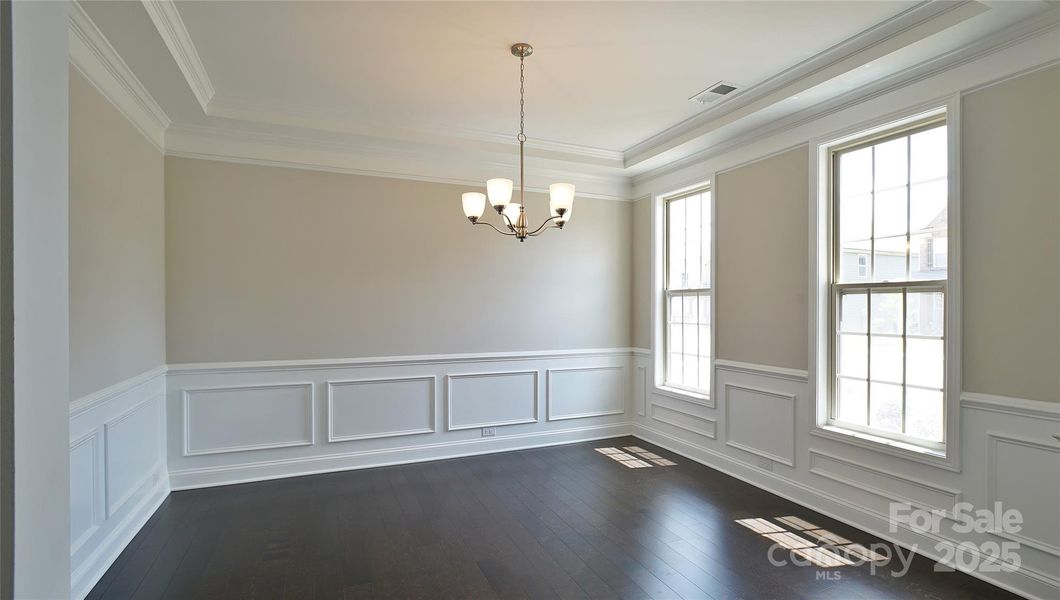 Photos are representative