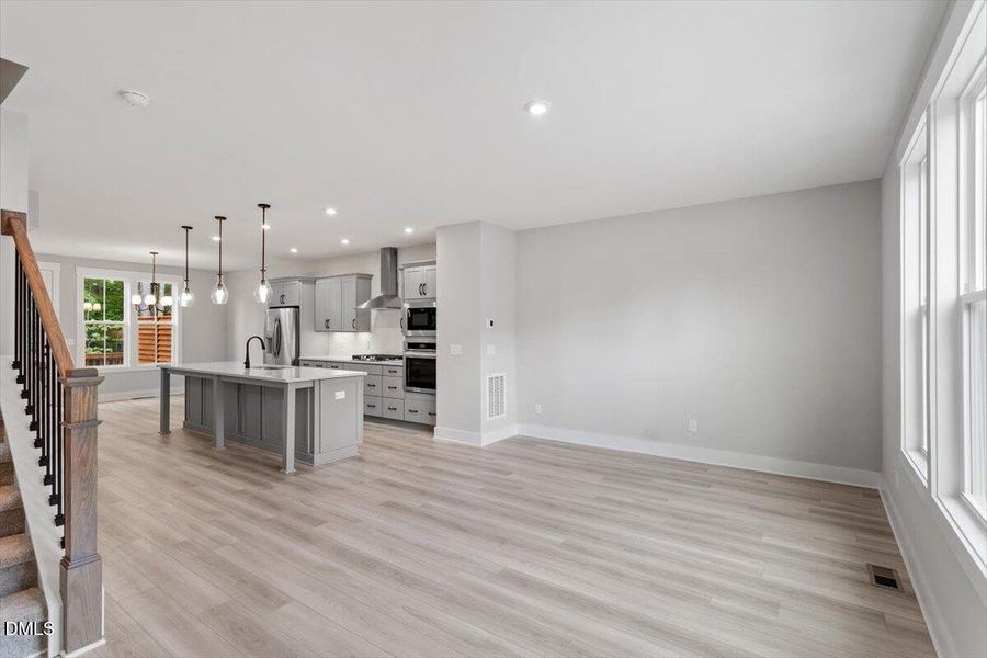 25-1111 Blackthorn Lane #9 [2248454]_25