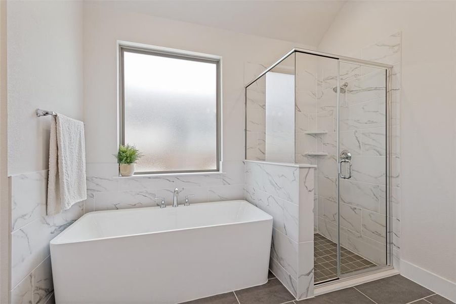 Furnished interior view inside a new home in Reunion, Rhome (Image 12).