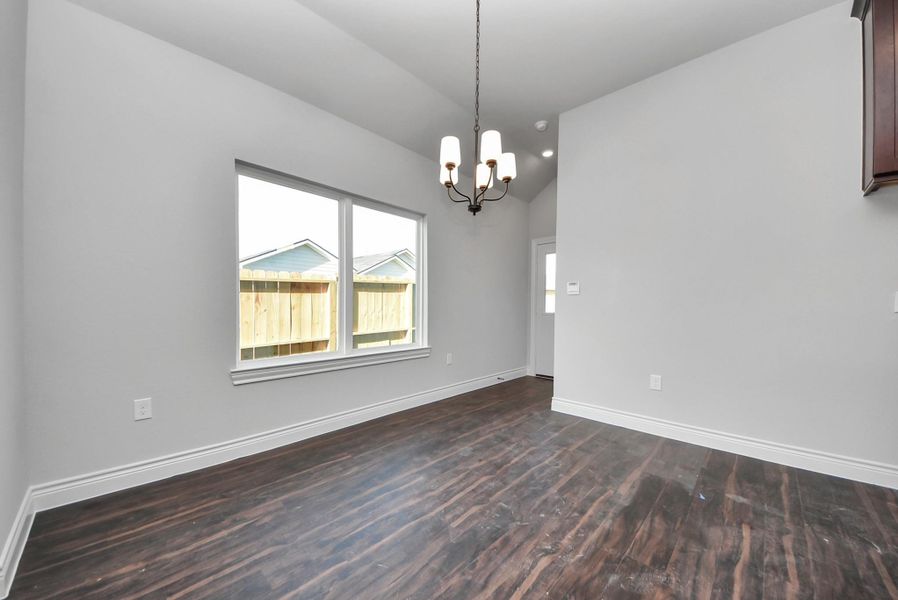 Spacious, unfurnished interior of a new home in Hill & Dale Ranch, Splendora (Image 25).