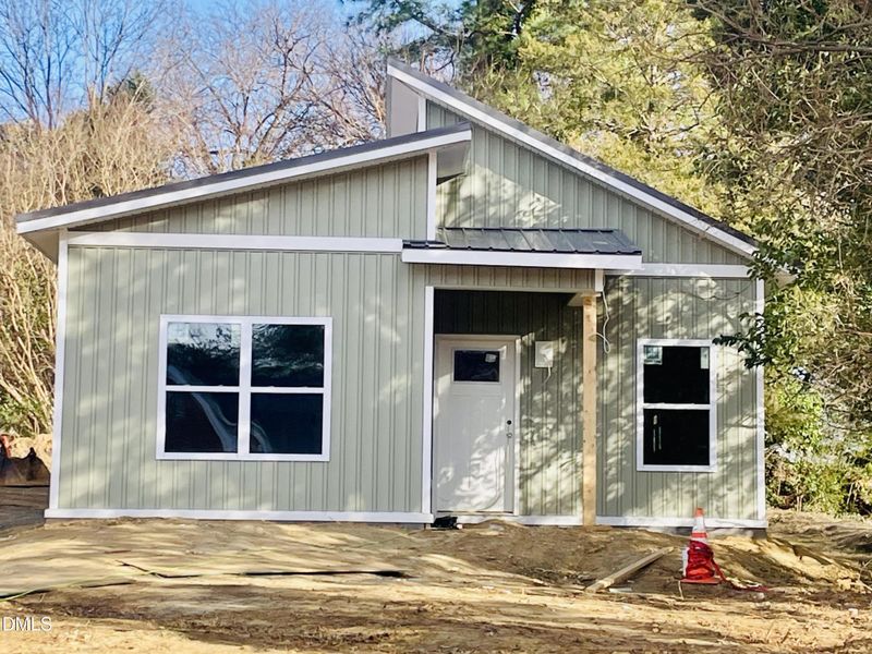 609 N Marshall Front Ext 012026