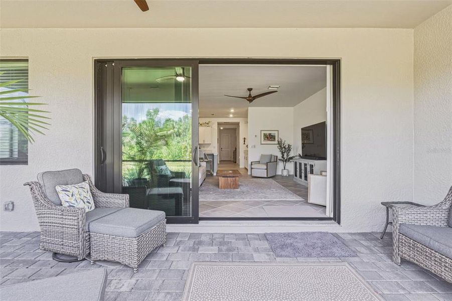 Exterior details and patio area of a home in , Venice (Image 21).