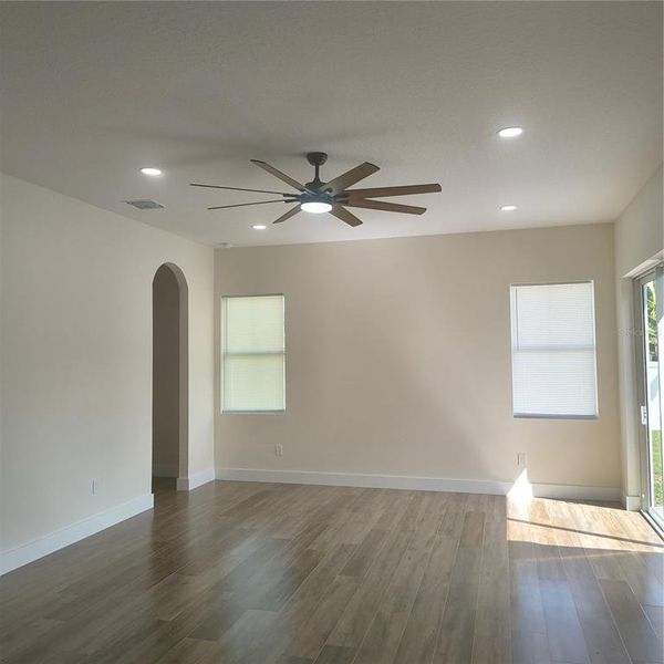 Spacious, unfurnished interior of a new home in , Tampa (Image 25). Spacious, unfurnished interior of a new home in , Tampa (Image 25).