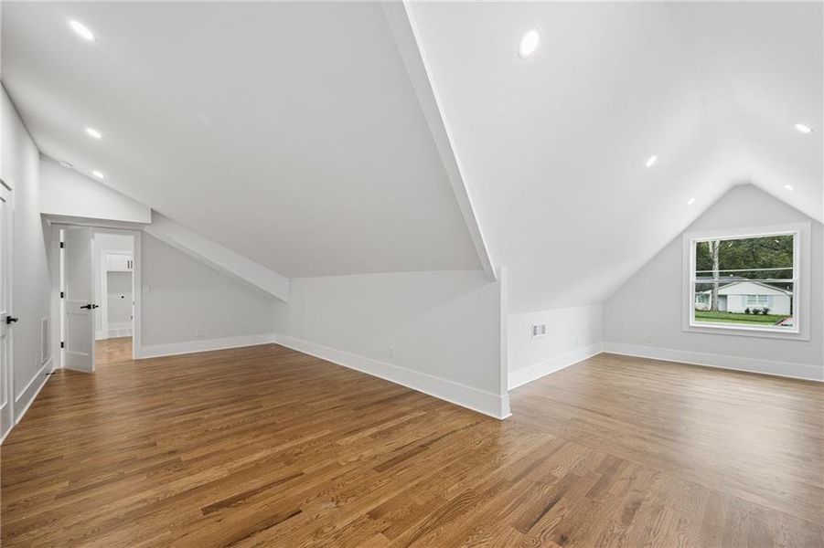 Spacious, unfurnished interior of a new home in , Atlanta (Image 67).