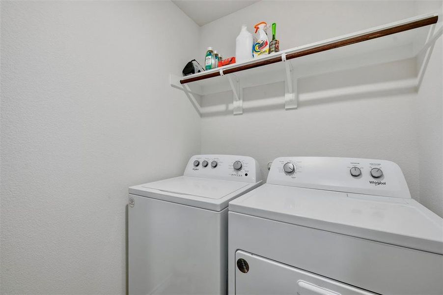 Close-up of interior finishes inside a home in Three Oaks, Sherman (Image 23).
