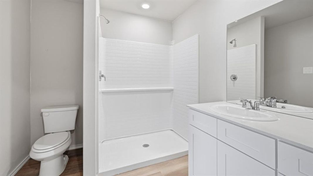 Furnished interior view inside a new home in Sunnycreek, Crowley (Image 11).