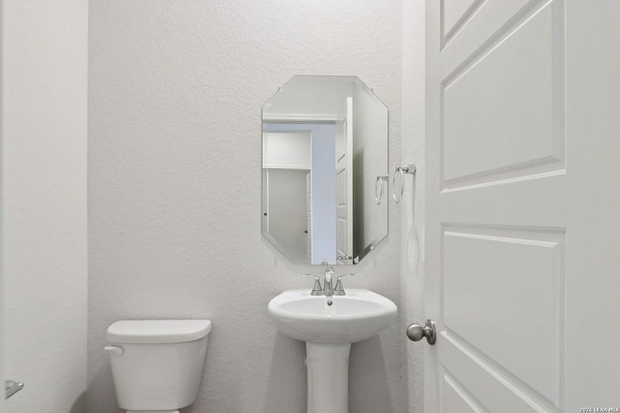 Furnished interior view inside a new home in Fox Falls, Boerne (Image 17). Furnished interior view inside a new home in Fox Falls, Boerne (Image 17).