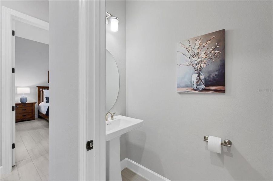 Furnished interior view inside a new home in , Lakewood Ranch (Image 33).