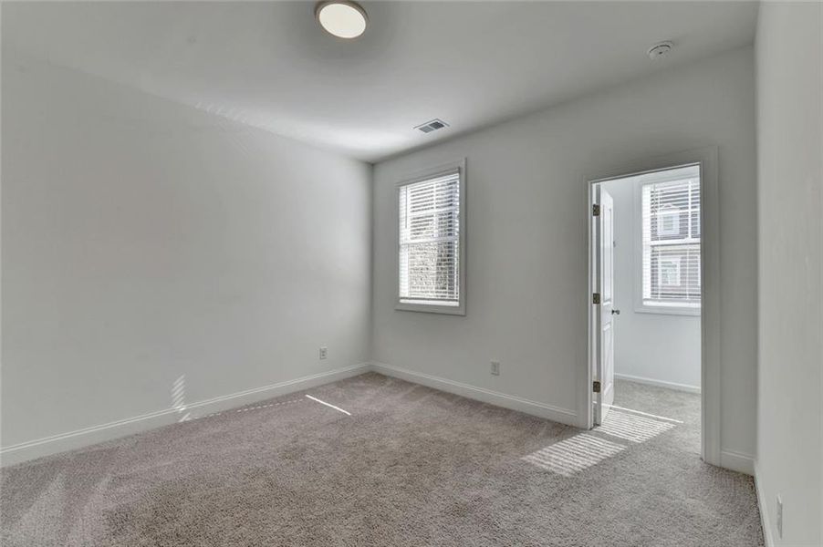 Spacious, unfurnished interior of a new home in , Duluth (Image 17).