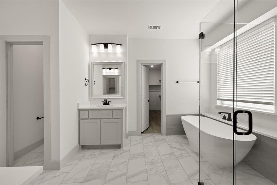 7047 Capanna- Primary Suite-3