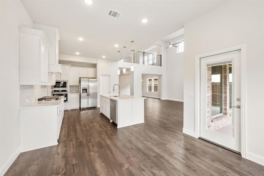 Furnished interior view inside a new home in Addison Hills, Cedar Hill (Image 9).