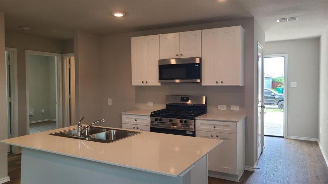 Furnished interior view inside a new home in Hickory Grove, Krum (Image 5).