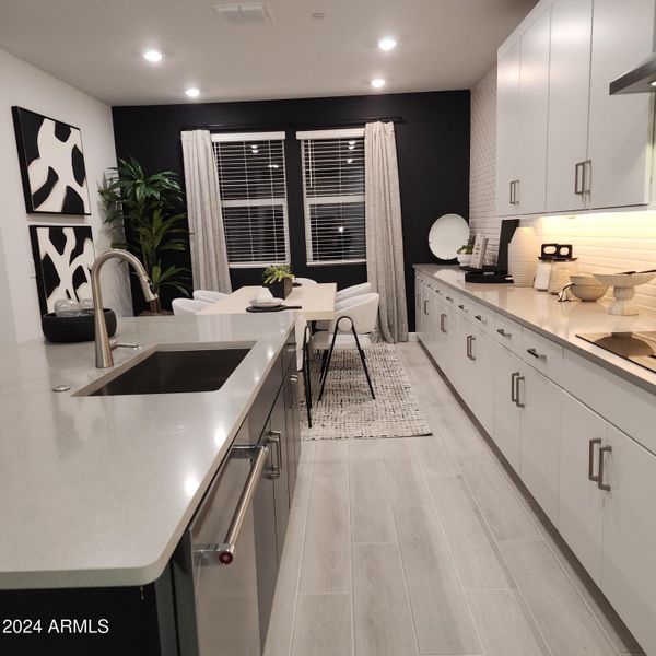 Avance - Kitchen with Extended Cabinets