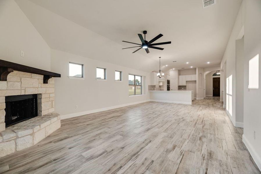 Spacious, unfurnished interior of a new home in , Lowry Crossing (Image 14).