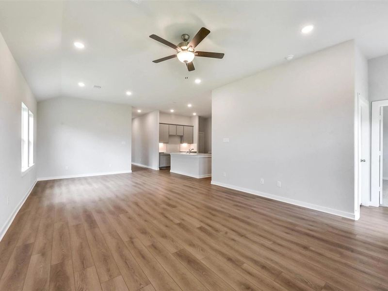 Spacious, unfurnished interior of a new home in Sierra Vista, Rosharon (Image 25). Spacious, unfurnished interior of a new home in Sierra Vista, Rosharon (Image 25).