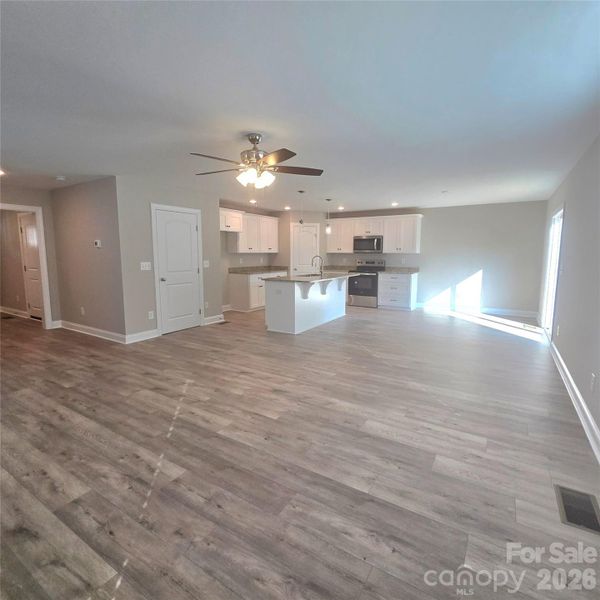 Spacious, unfurnished interior of a new home in , Salisbury (Image 19).