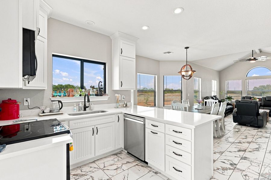 Furnished interior view inside a new home in , Von Ormy (Image 15).