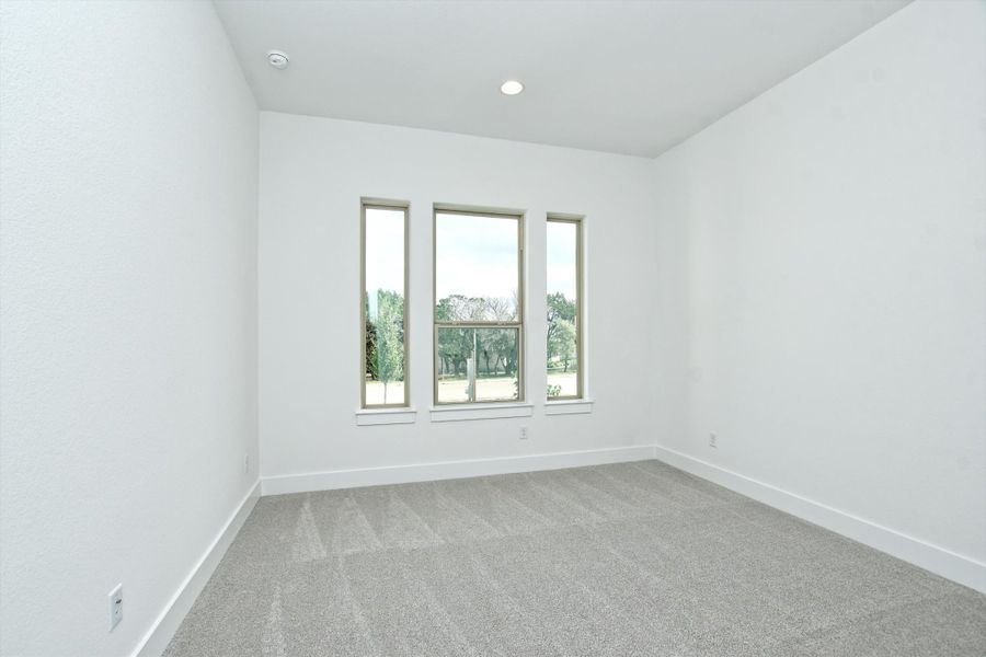 Spacious, unfurnished interior of a new home in The Hollows, Jonestown (Image 29).