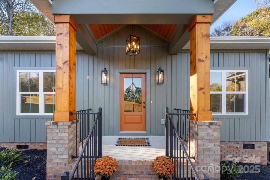 Exterior details and patio area of a home in , Lincolnton (Image 33).