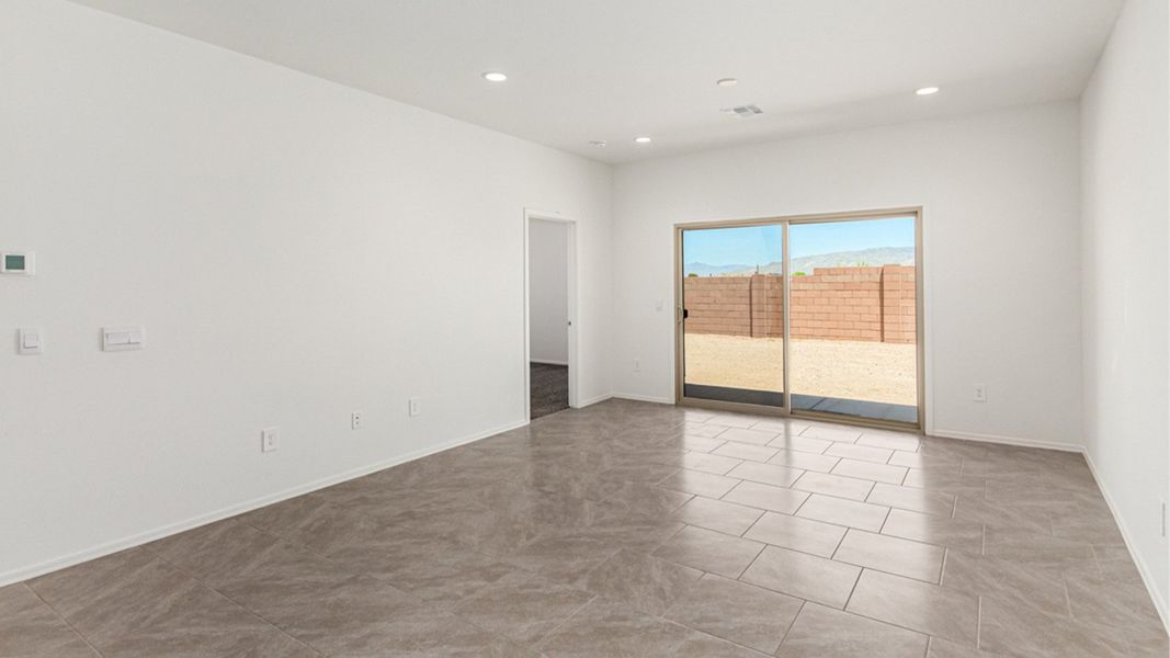 Representative unfurnished interior of a home built from the Amber by D.R. Horton in Hanson Ridge, Vail (Image 17).
