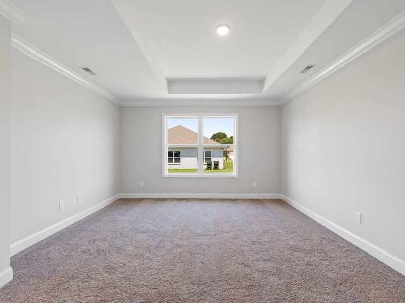 Spacious, unfurnished interior of a new home in Waverly Estates, Nevada (Image 18).
