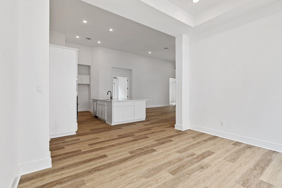 From Casual Dining to Kitchen From Casual Dining to Kitchen