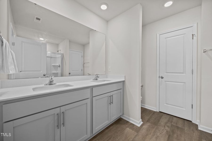 41-web-or-mls-IMG_5605 41-web-or-mls-IMG_5605