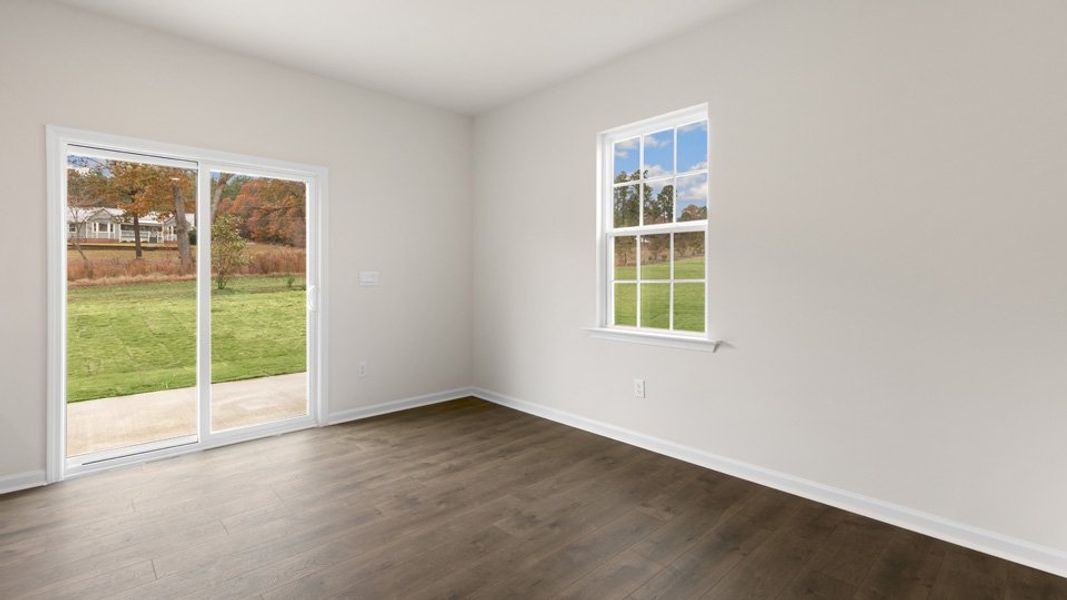 Spacious, unfurnished interior of a new home in Cambridge Park, Mebane (Image 17).