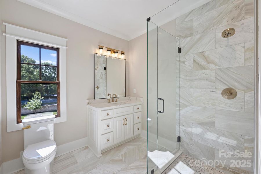 Ensuite Full Bath - Bed 2