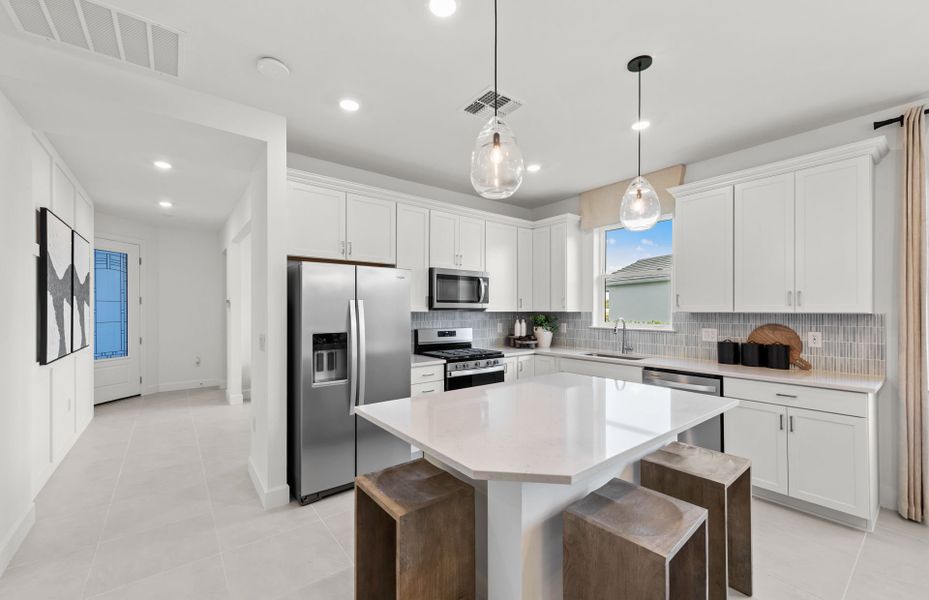 Representative furnished interior of a home built from the Ellenwood by Pulte Homes in Shores at Stillwater, Englewood (Image 17).