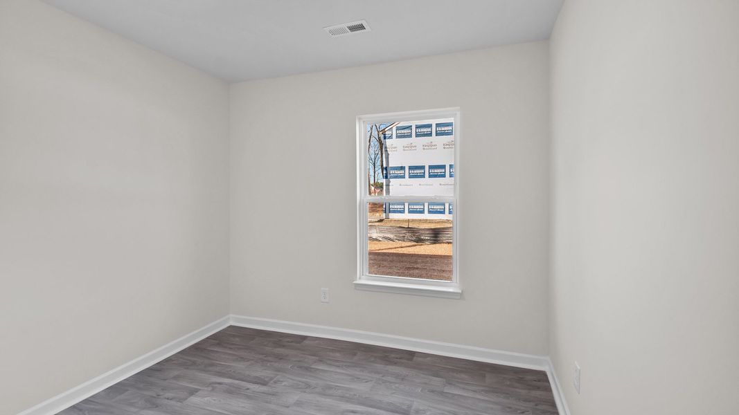 Spacious, unfurnished interior of a new home in Hobbs Farm, Ayden (Image 15).