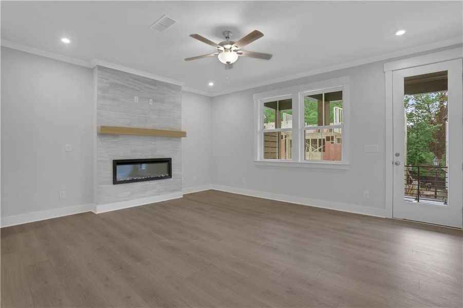 Spacious, unfurnished interior of a new home in , Roswell (Image 16).