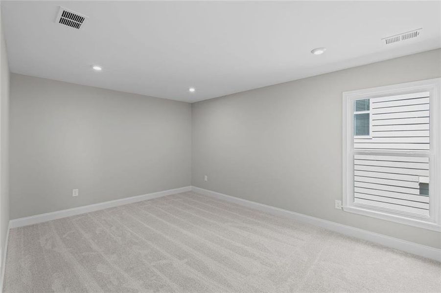 Spacious, unfurnished interior of a new home in Twin Lakes, Hoschton (Image 34).