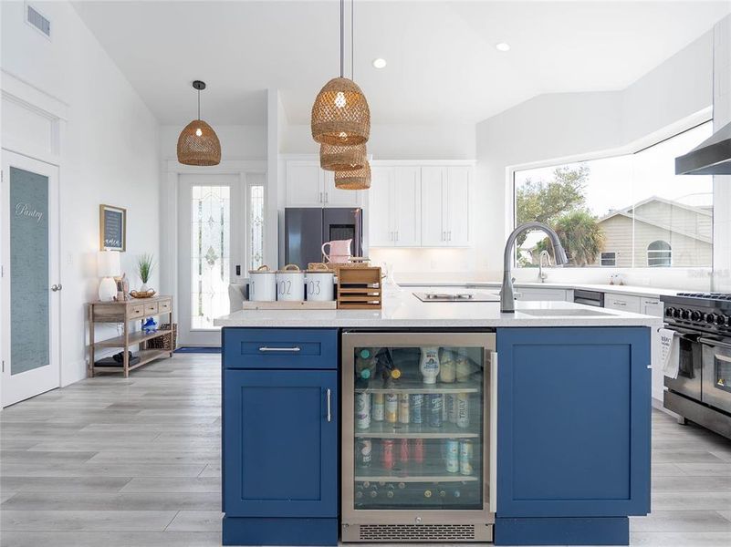 Furnished interior view inside a new home in , Englewood (Image 33).