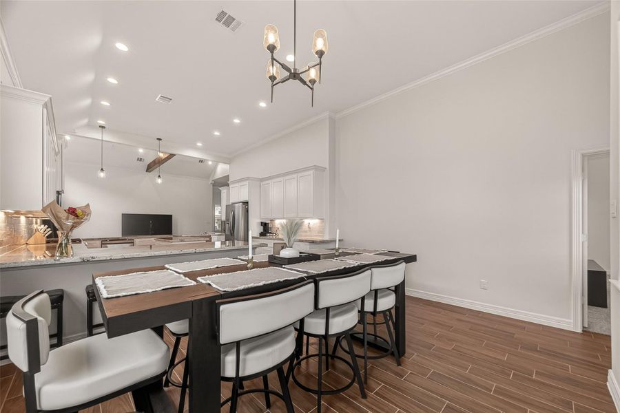 Furnished interior view inside a new home in , Anahuac (Image 5).