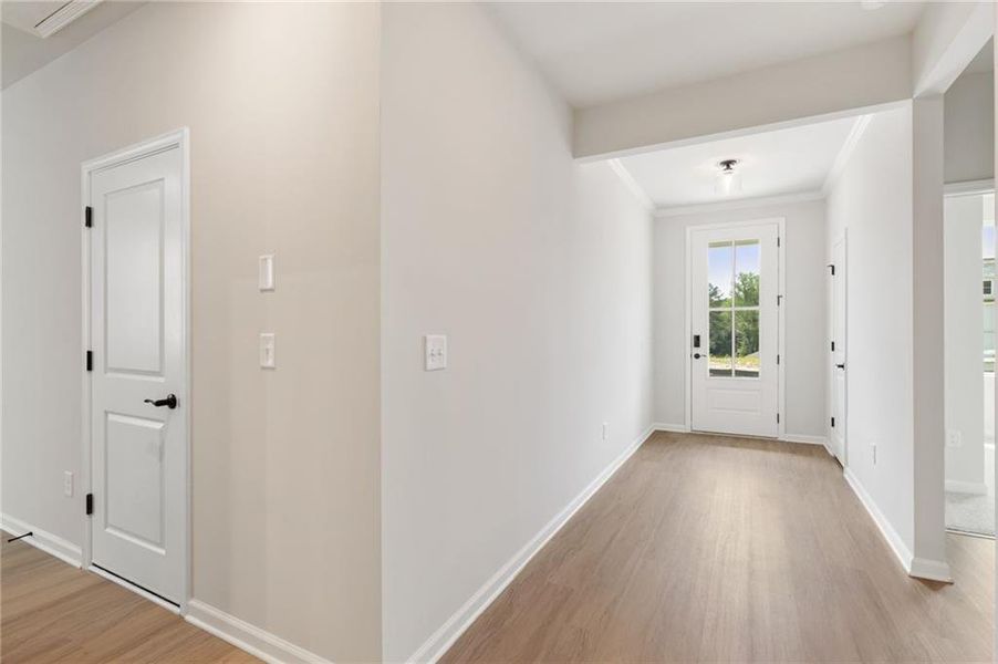 Spacious, unfurnished interior of a new home in Kelly Preserve, Loganville (Image 21). Spacious, unfurnished interior of a new home in Kelly Preserve, Loganville (Image 21).