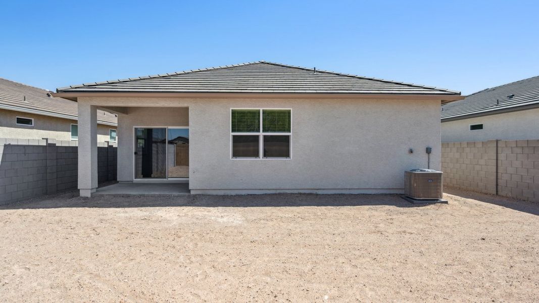 Exterior details and patio area of a home in Quail Ranch, San Tan Valley (Image 2).